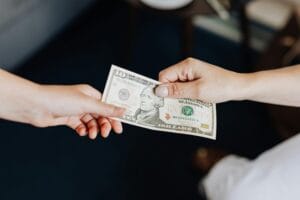Read more about the article How Text-to-Give Campaigns Raise More in Less Time